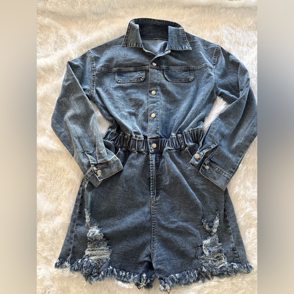 🆕 Denim Button-Up Romper - Picture 4 of 8
